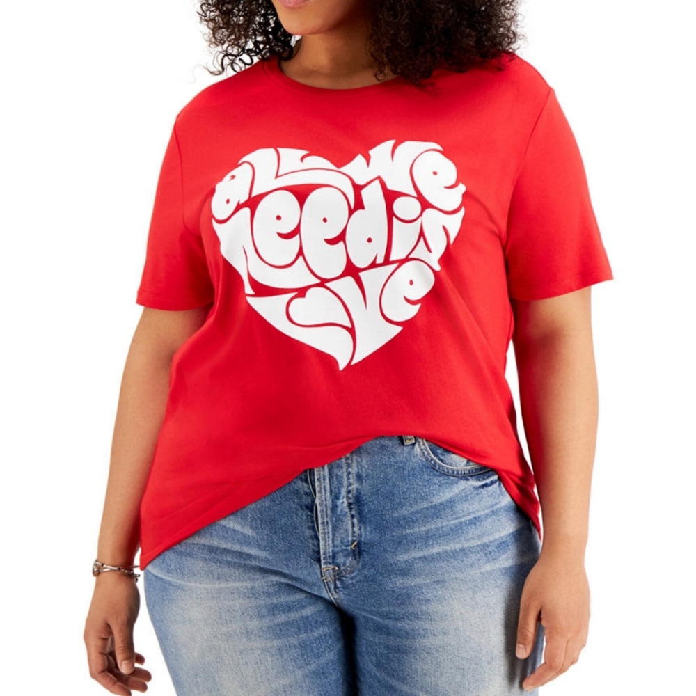 Love Tribe Trendy All you need is Love T-shirt